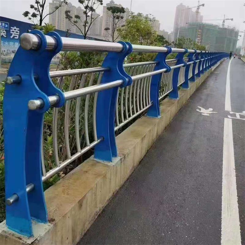 不銹鋼道路護欄的結構和成分有哪些